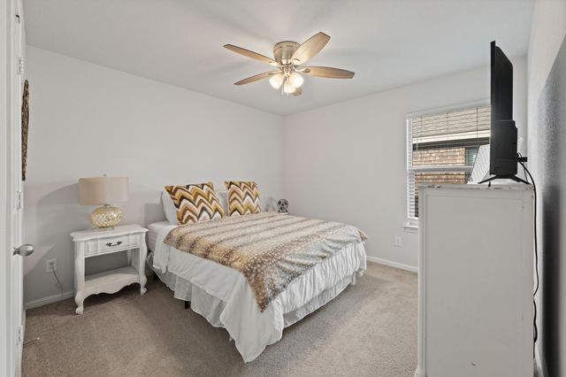 806 Peighton Court, Cleburne, TX 76033