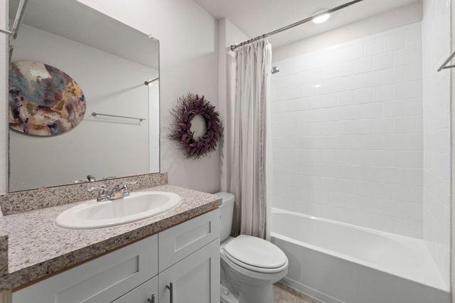 806 Peighton Court, Cleburne, TX 76033