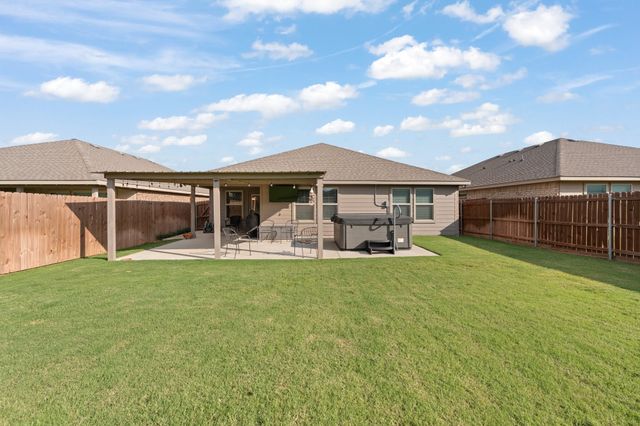 806 Peighton Court, Cleburne, TX 76033