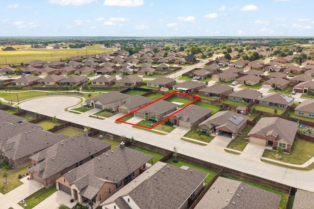806 Peighton Court, Cleburne, TX 76033
