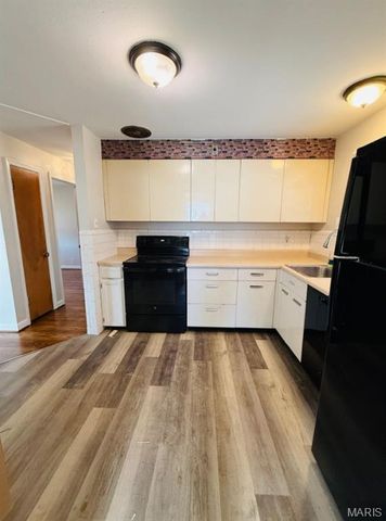 9720 Gloucester Drive, Bellefontaine Nghbrs, MO 63137