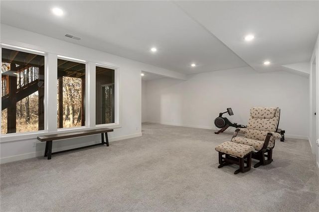 6615 NW 107th Court, Kansas City, MO 64154