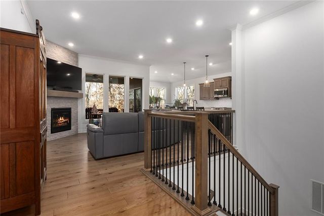 6615 NW 107th Court, Kansas City, MO 64154