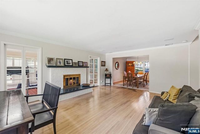 12 Wildwood Drive, North Caldwell, NJ 07006