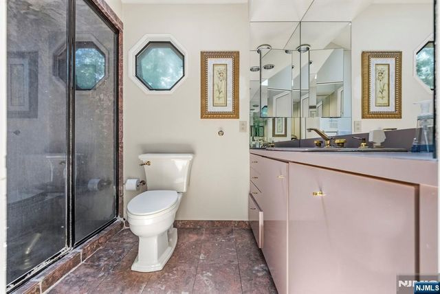 12 Wildwood Drive, North Caldwell, NJ 07006