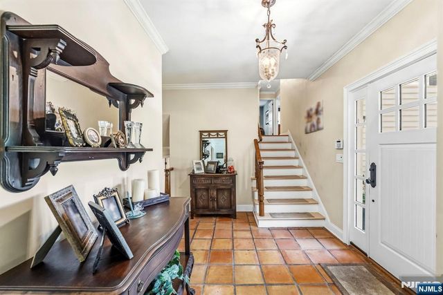 12 Wildwood Drive, North Caldwell, NJ 07006