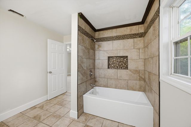806 Indian Avenue, Rossville, GA 30741