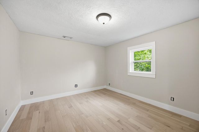 806 Indian Avenue, Rossville, GA 30741