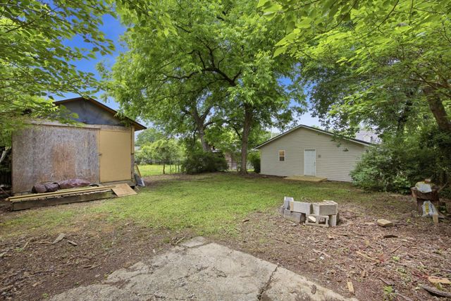 806 Indian Avenue, Rossville, GA 30741