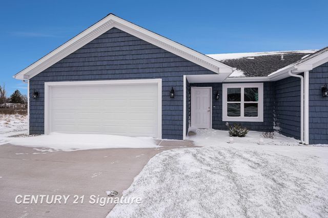 8483 N River Rock Drive, Freeland, MI 48623