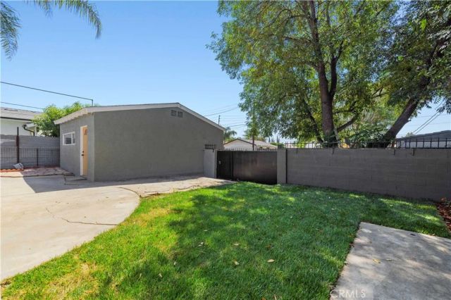 13310 Remington, Pacoima, CA 91331