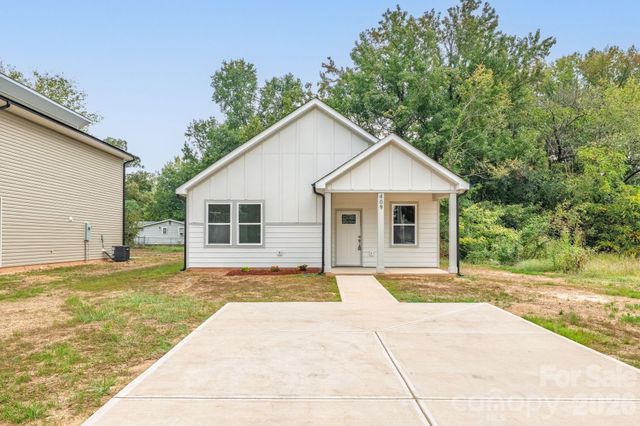 405 E Henderson Street, East Spencer, NC 28039