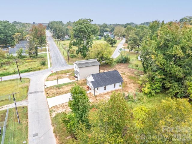 405 E Henderson Street, East Spencer, NC 28039