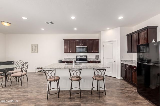 2699 E OMEGA Drive, San Tan Valley, AZ 85143