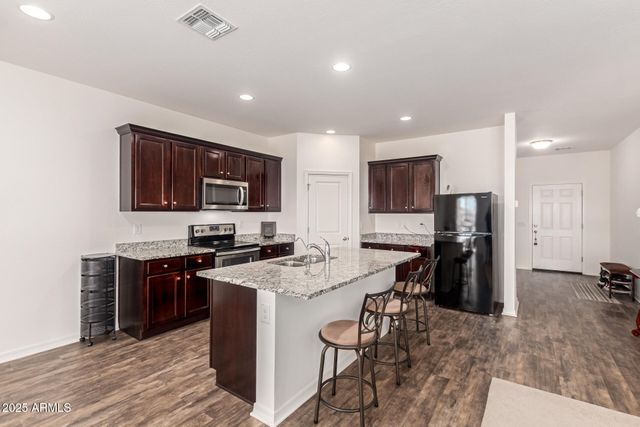 2699 E OMEGA Drive, San Tan Valley, AZ 85143