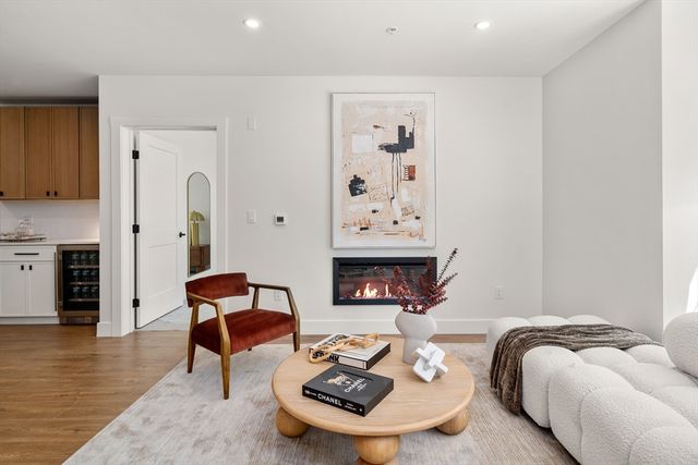 20 Audubon Way 402, Canton, MA 02021