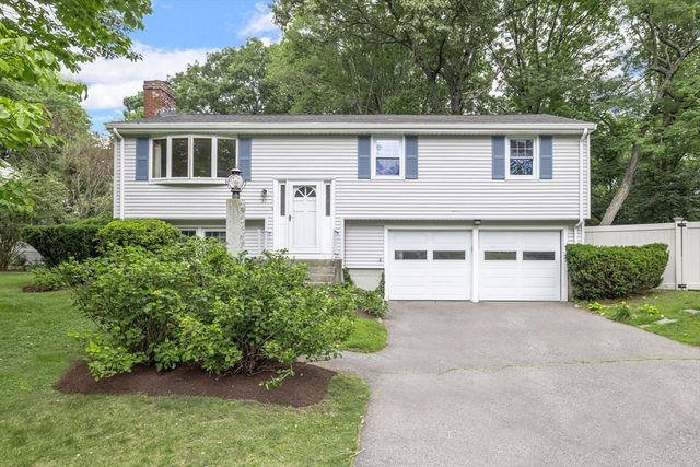 31 Robert Rd, Holliston, MA 01746