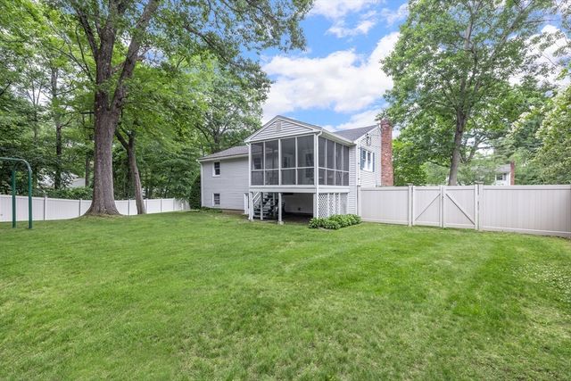 31 Robert Rd, Holliston, MA 01746