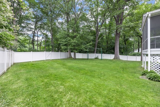 31 Robert Rd, Holliston, MA 01746