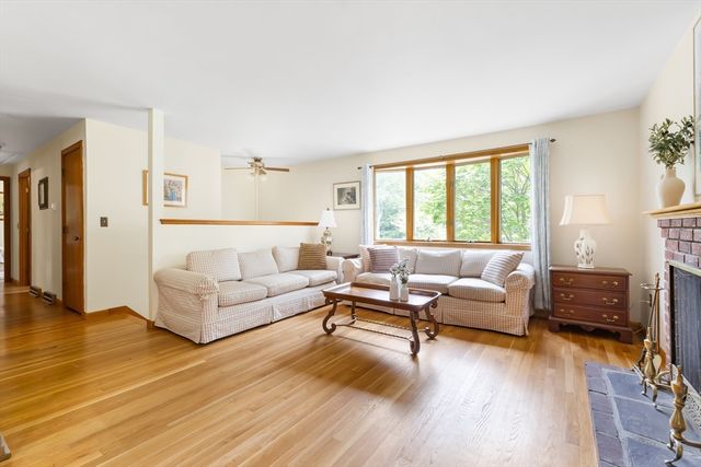 31 Robert Rd, Holliston, MA 01746