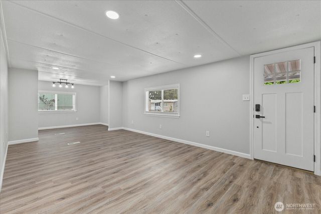 7701 Hardeson Road #37, Everett, WA 98203