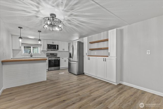 7701 Hardeson Road #37, Everett, WA 98203