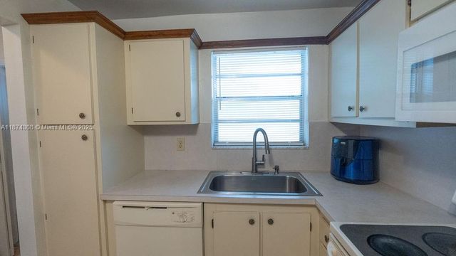 601 S State Road 7 2H, Margate, FL 33068