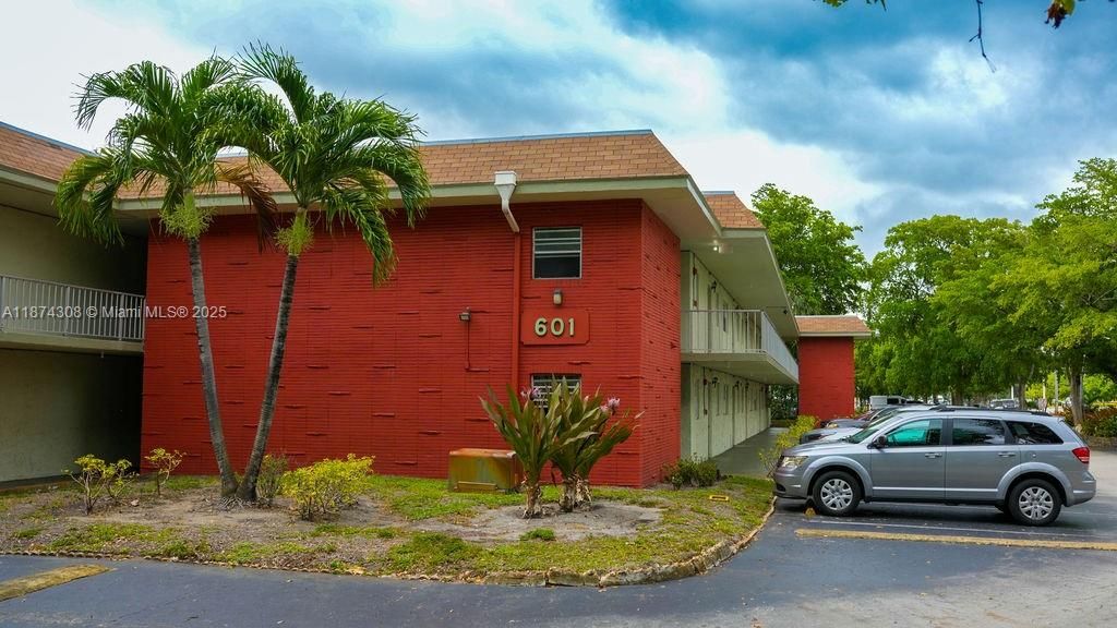 601 S State Road 7 2H, Margate, FL 33068