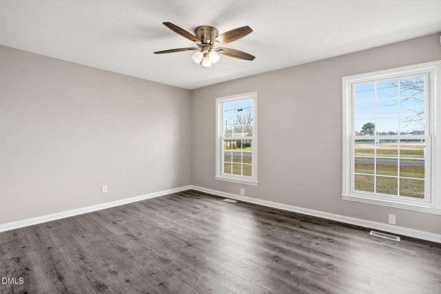 1200 Meadowlark Road, Dunn, NC 28334