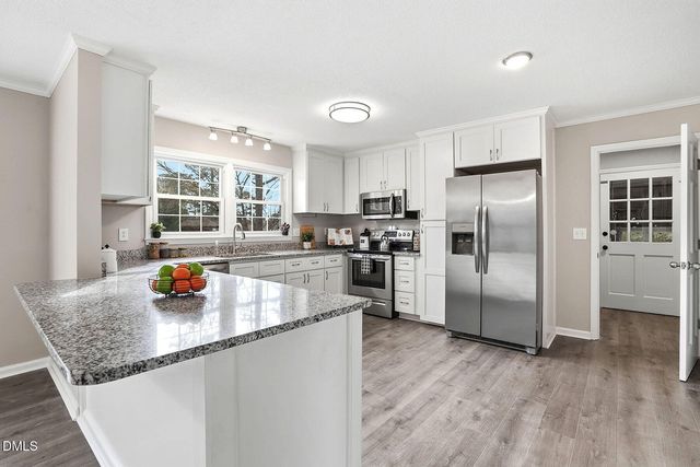 1200 Meadowlark Road, Dunn, NC 28334