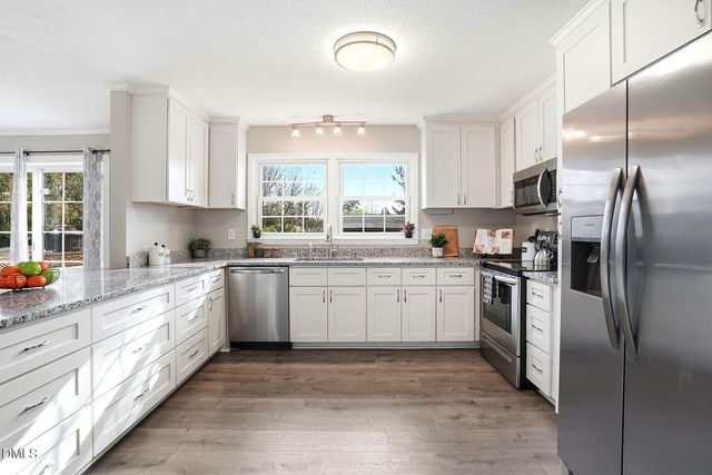 1200 Meadowlark Road, Dunn, NC 28334