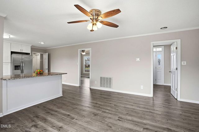 1200 Meadowlark Road, Dunn, NC 28334