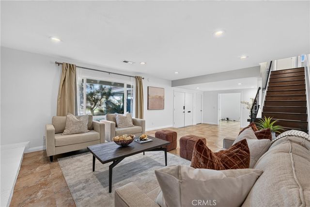 9211 Julie Beth, Cypress, CA 90630