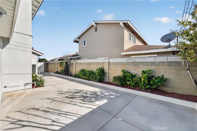 9211 Julie Beth, Cypress, CA 90630