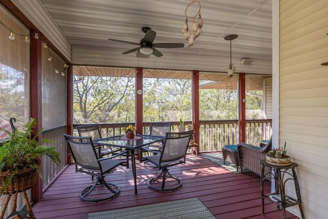 N2031 County Road F, La Crosse, WI 54601