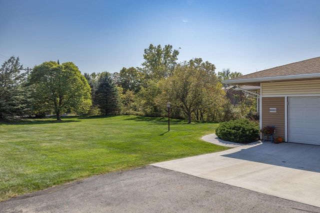 N2031 County Road F, La Crosse, WI 54601