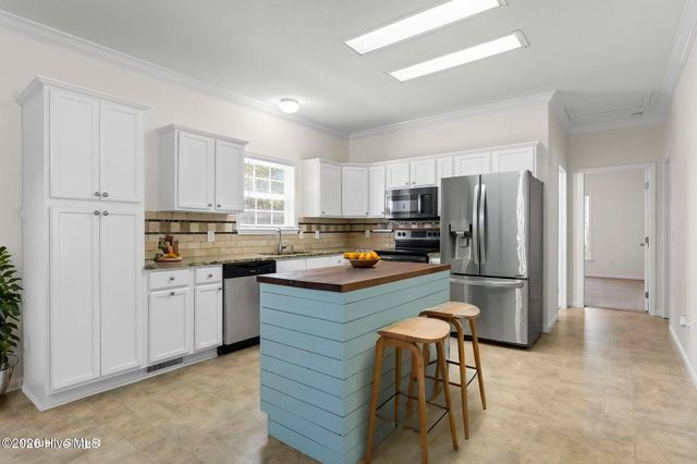 2592 Waterscape Drive SW, Supply, NC 28462