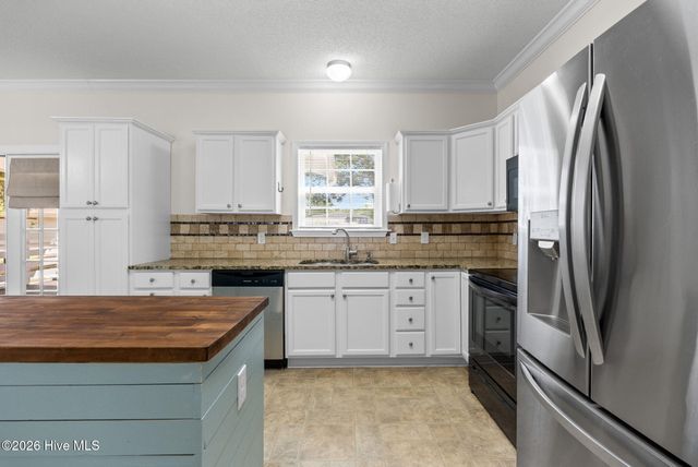 2592 Waterscape Drive SW, Supply, NC 28462