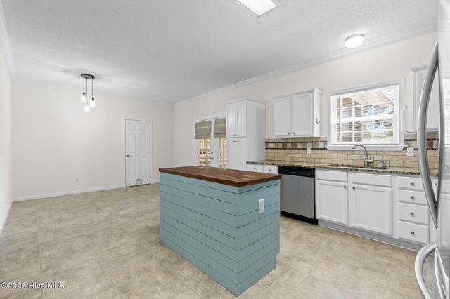 2592 Waterscape Drive SW, Supply, NC 28462