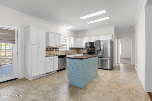 2592 Waterscape Drive SW, Supply, NC 28462