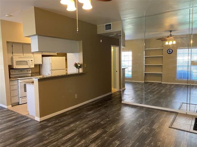 2626 Holly Hall Street 1211, Houston, TX 77054