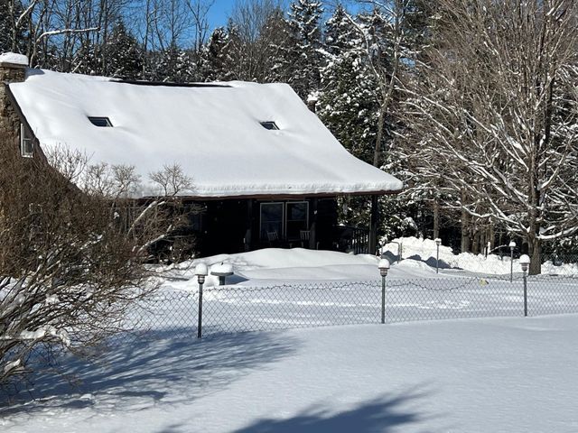 1285 Witchcat Road, Bakersfield, VT 05441