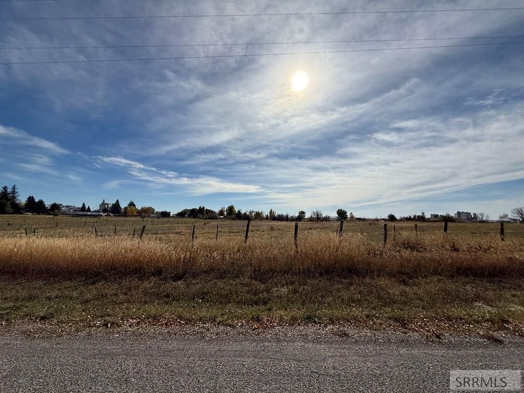 Image 14 of property listing at 1225 E 800 N, Richfield, ID 83349