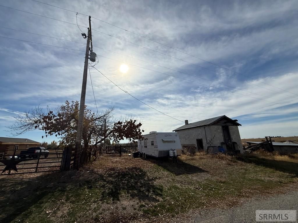 Image 3 of property listing at 1225 E 800 N, Richfield, ID 83349