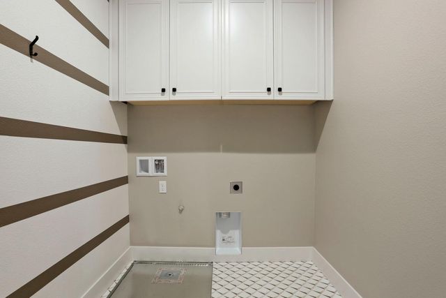 2290 Dilip Dr, Manteca, CA 95337