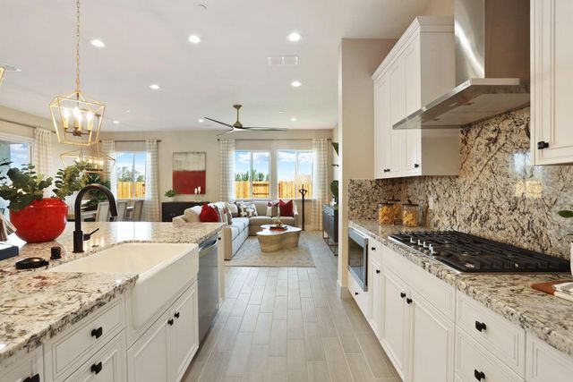 2290 Dilip Dr, Manteca, CA 95337