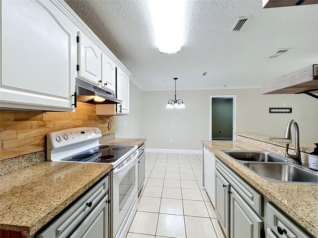 615 DORY LANE 303, Altamonte Springs, FL 32714
