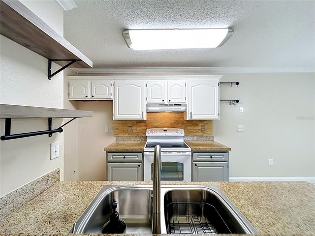 615 DORY LANE 303, Altamonte Springs, FL 32714
