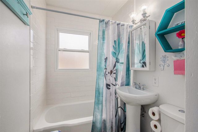 809 Kalamazoo Street, South Haven, MI 49090