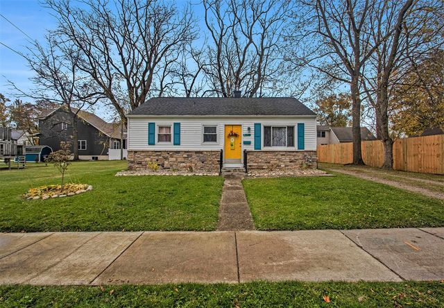 809 Kalamazoo Street, South Haven, MI 49090